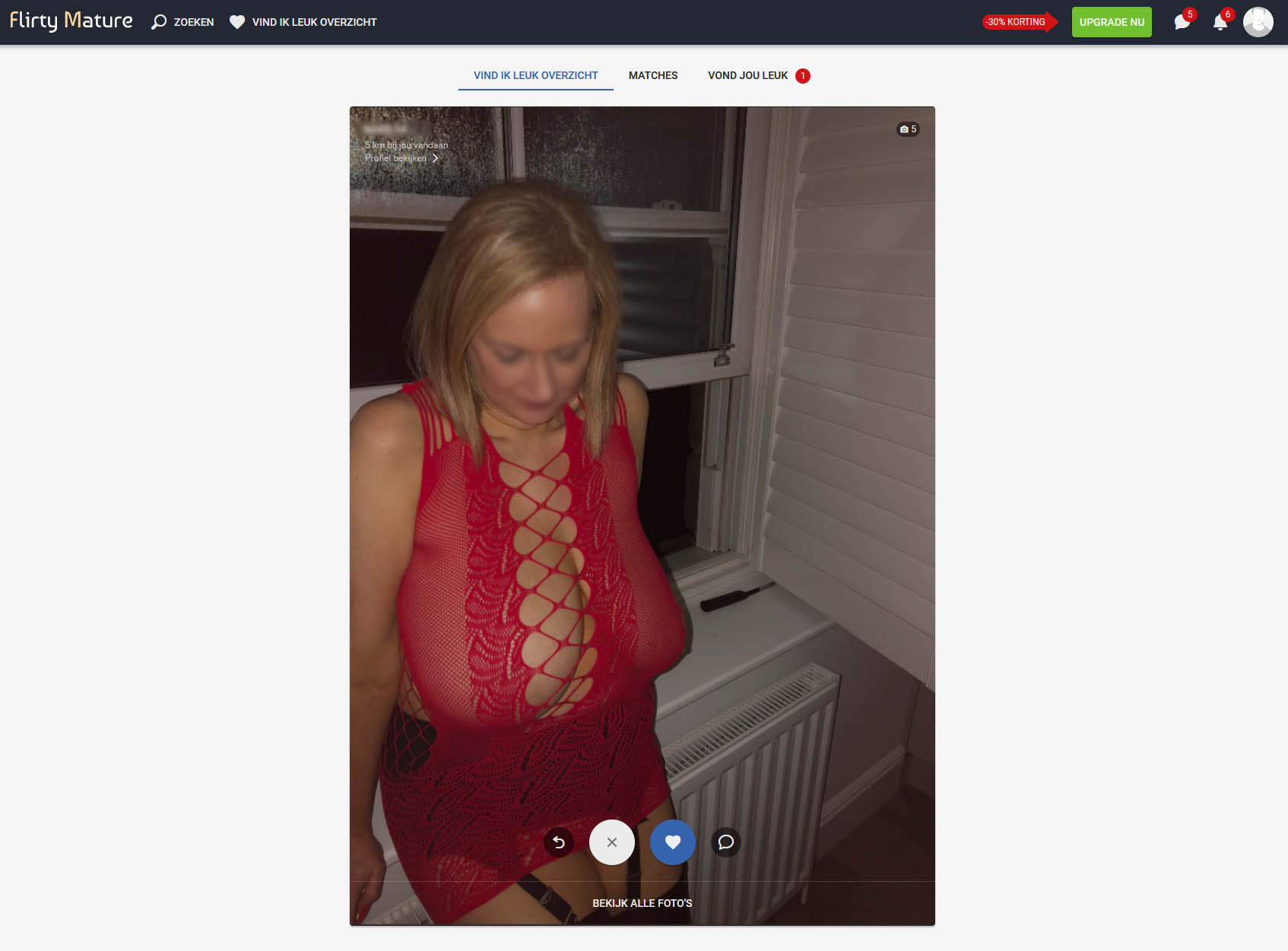 FlirtyMature match-swipe